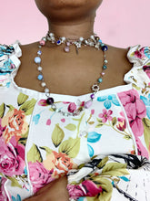Load image into Gallery viewer, Charmed Flores Choker
